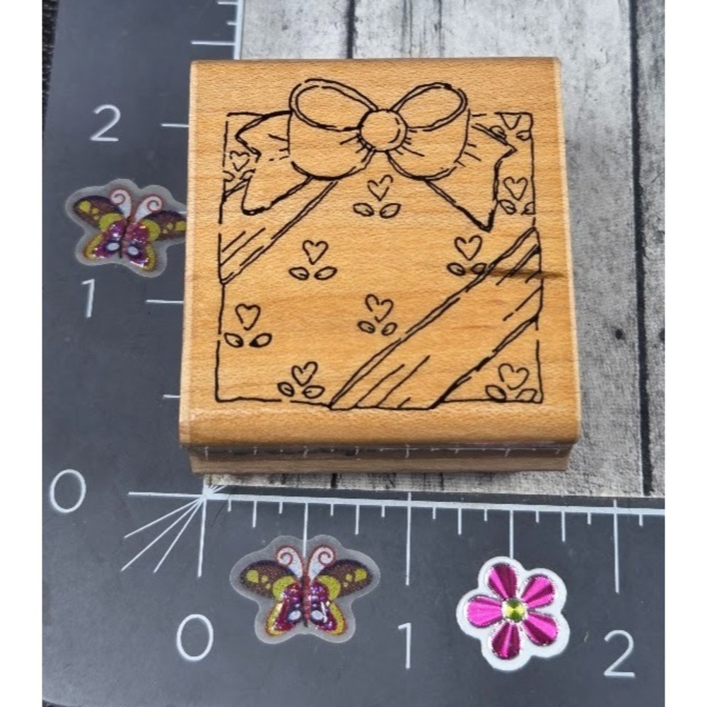 JRL Design Box Gift Bow Heart Flowers Present Rubber Stamp Wood #R60
